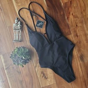 Zaful Ribbed Black Plunge Bikini